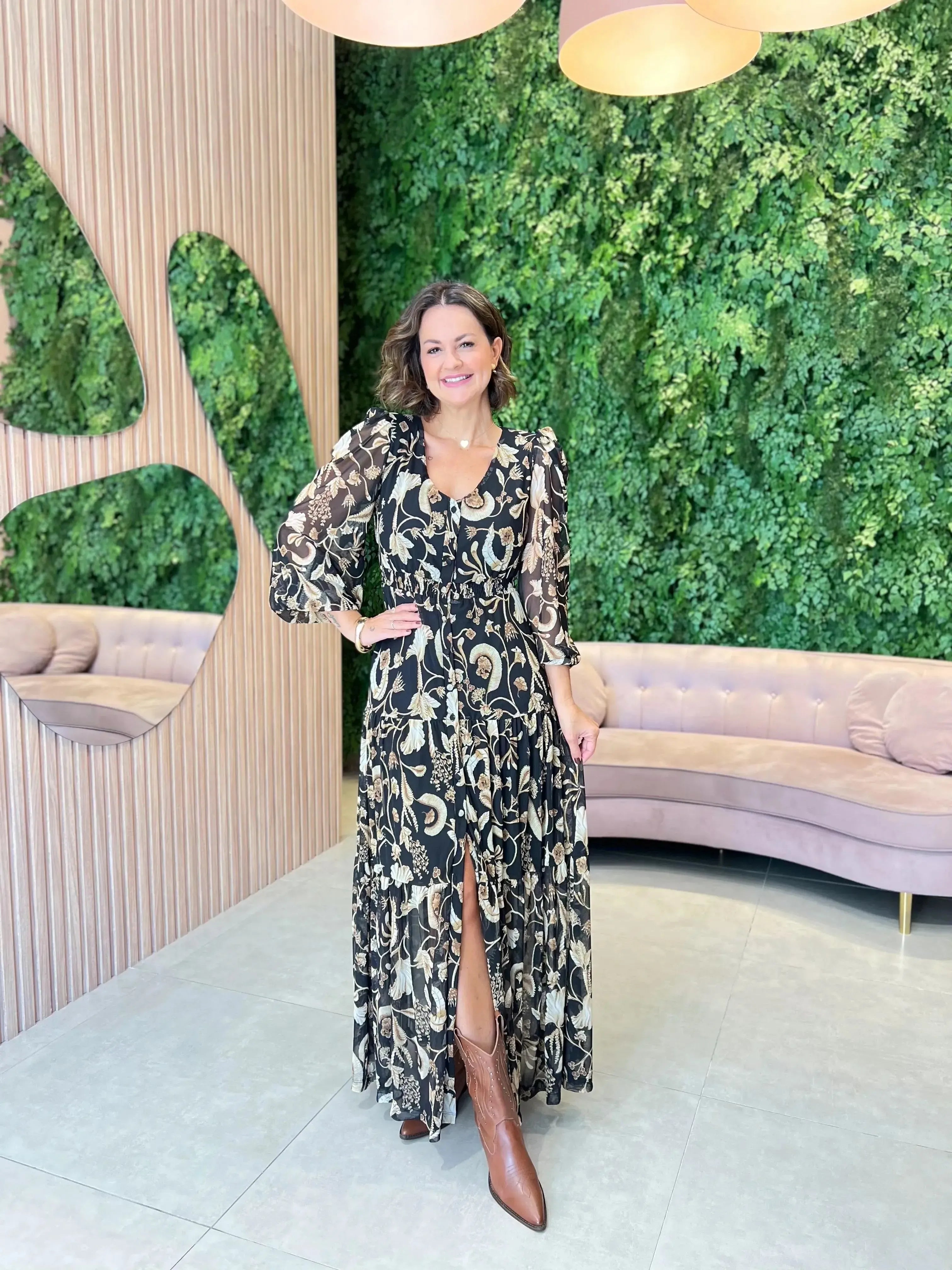 Vestido Chemisse em tule Floral com detalhes bege