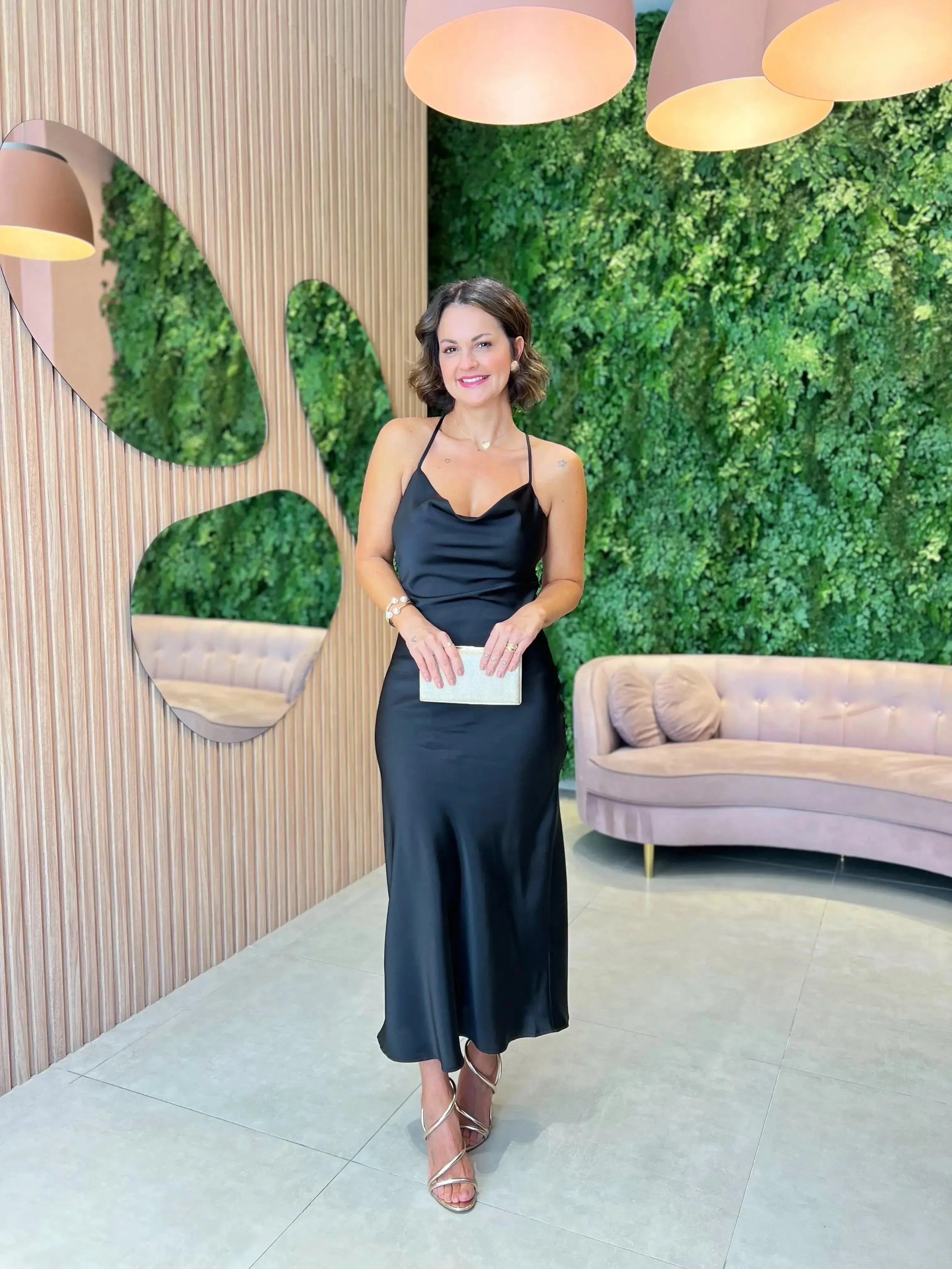 Vestido Midi Cetim Alcinha Preto
