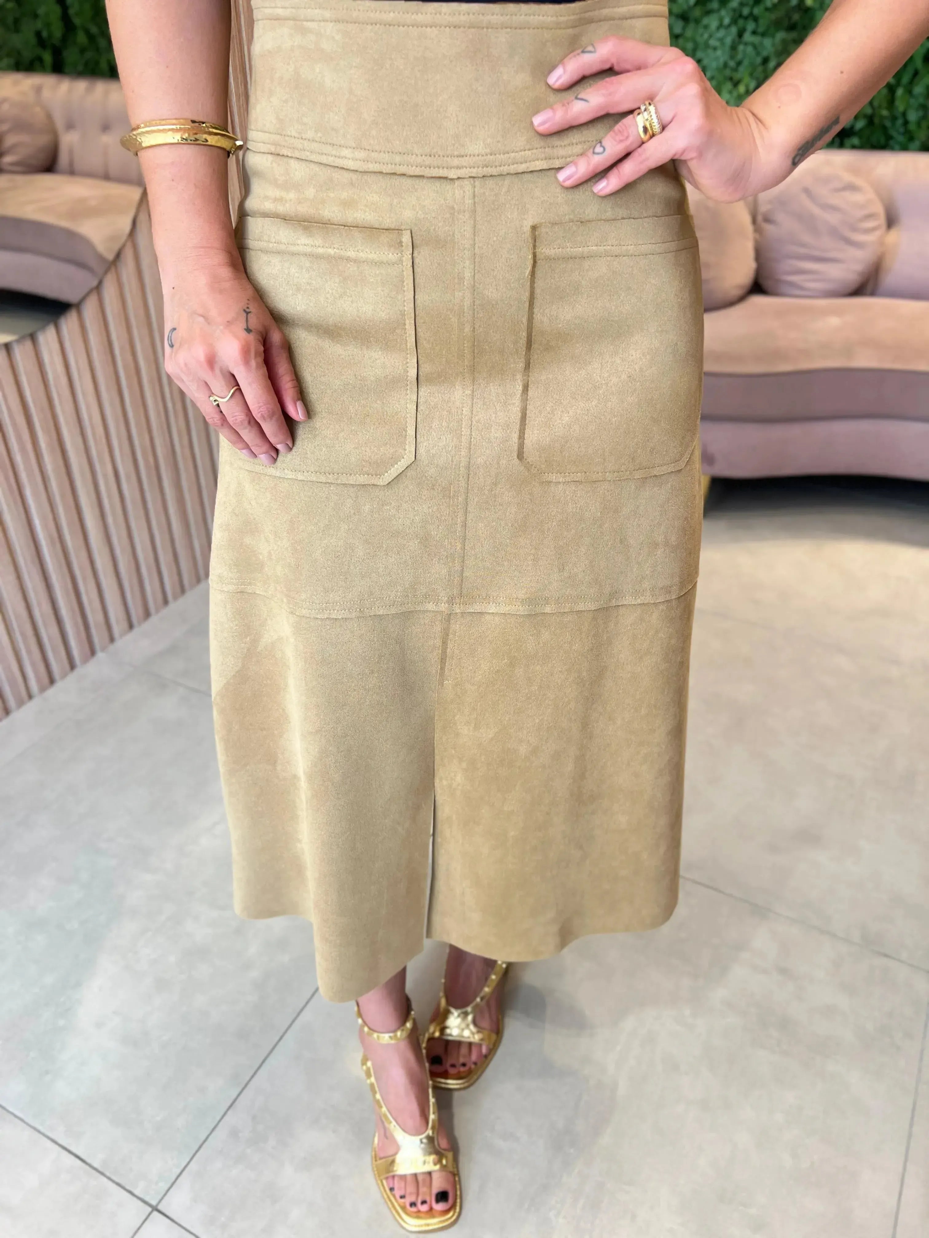 Saia em Suede, Bege