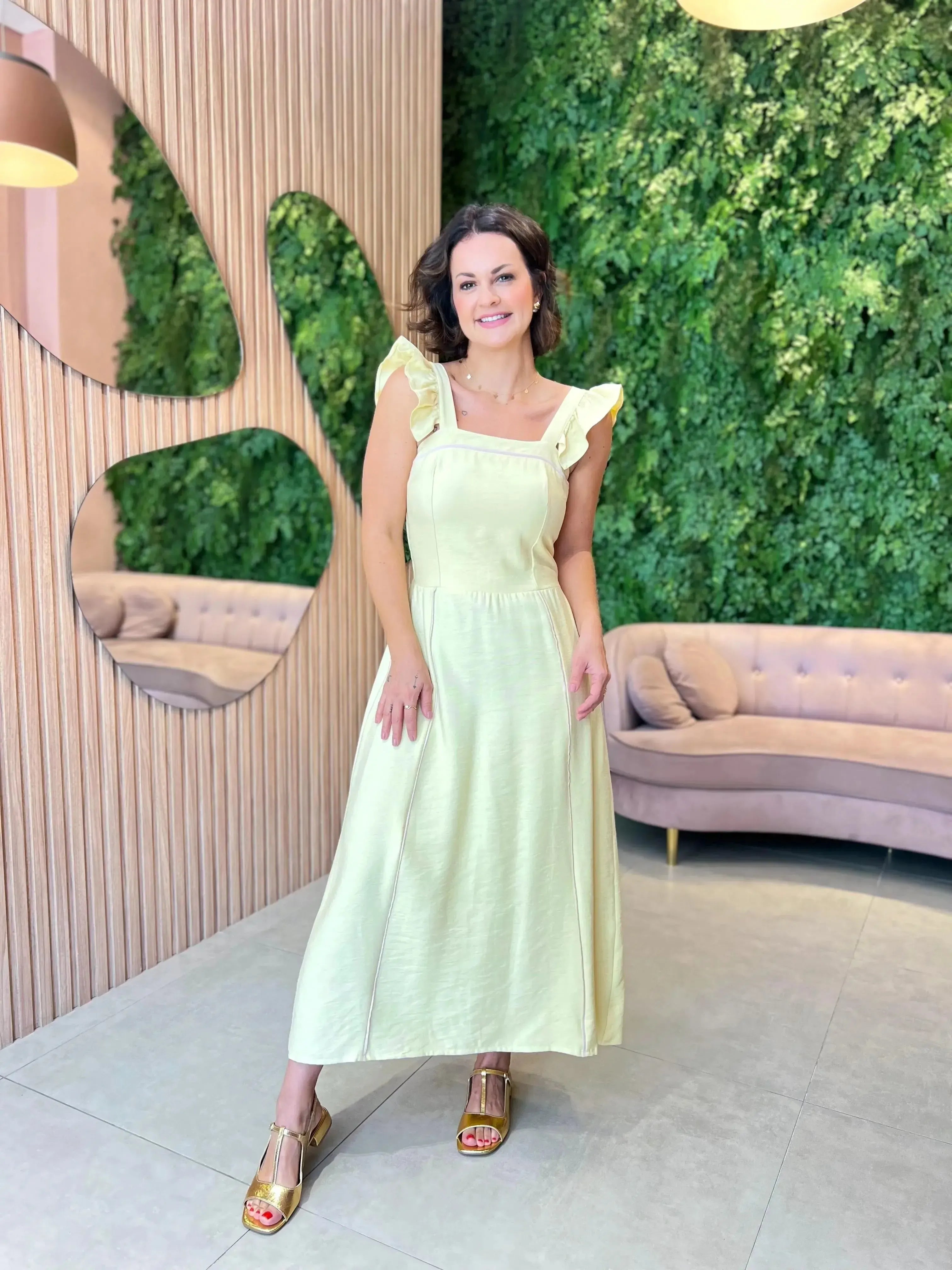 Vestido Midi Amarelo com detalhe Nude