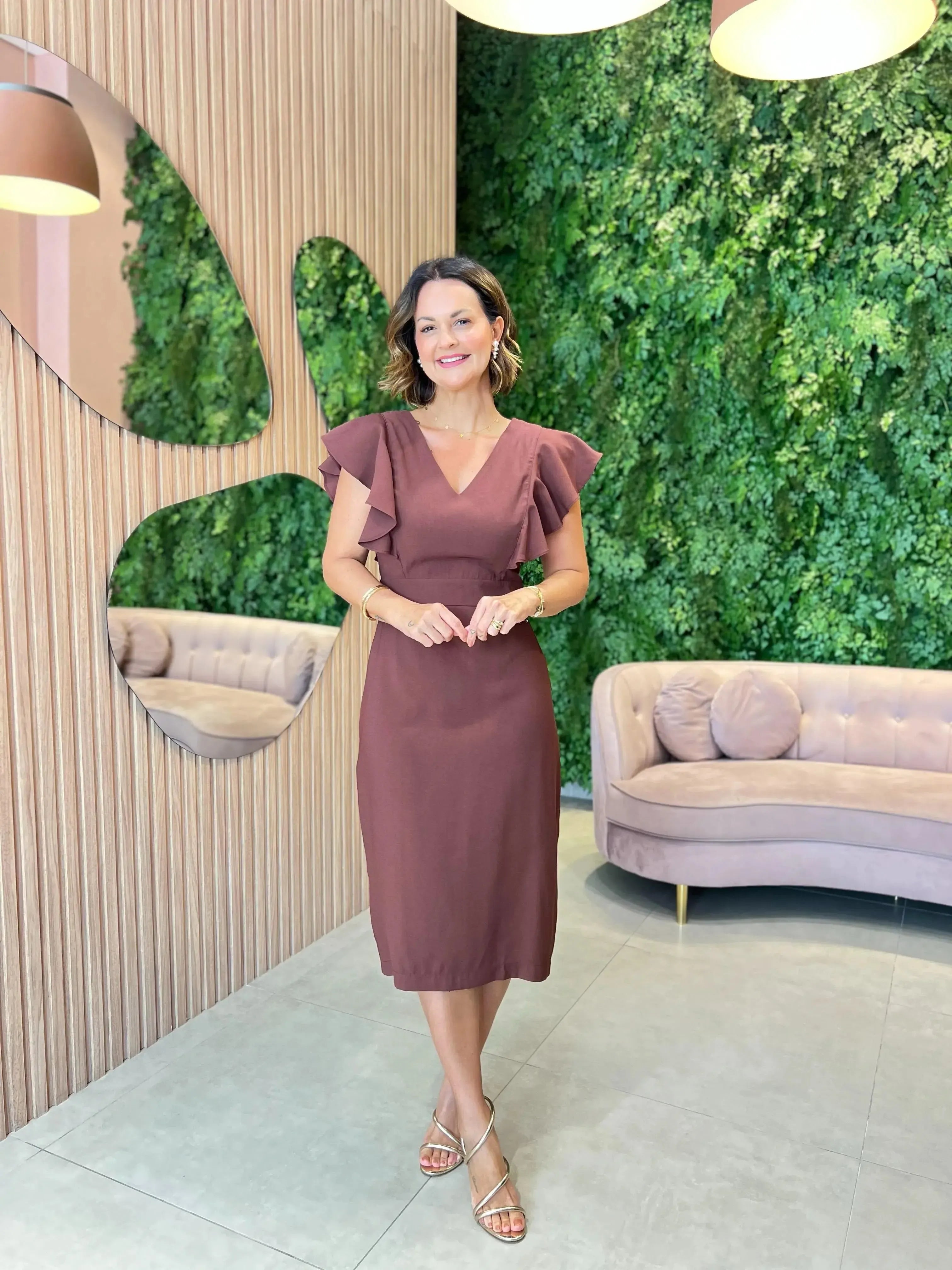 Vestido Midi com Decote V e Manga Babado, Marrom