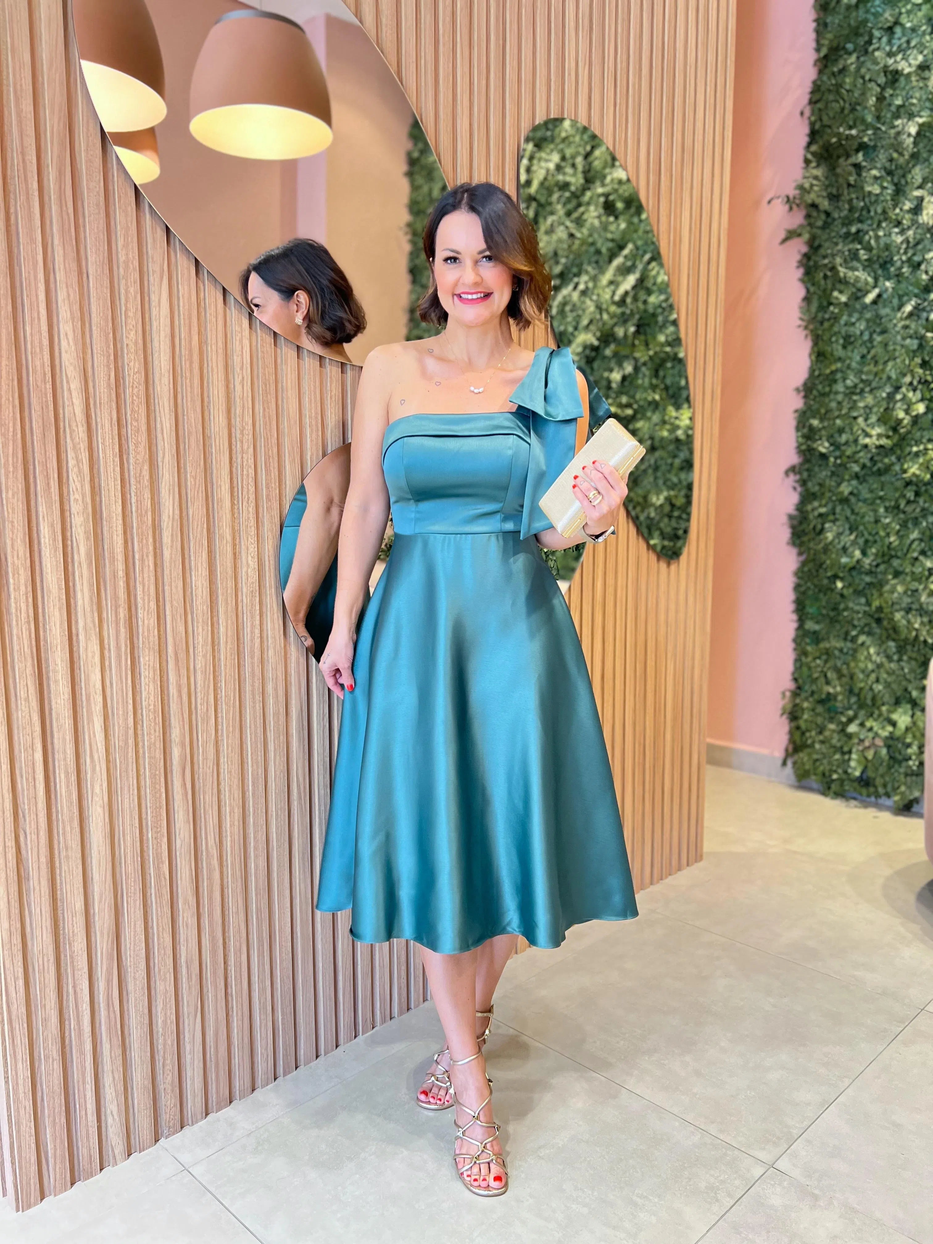 Vestido Midi em Cetim Com Laço, Verde