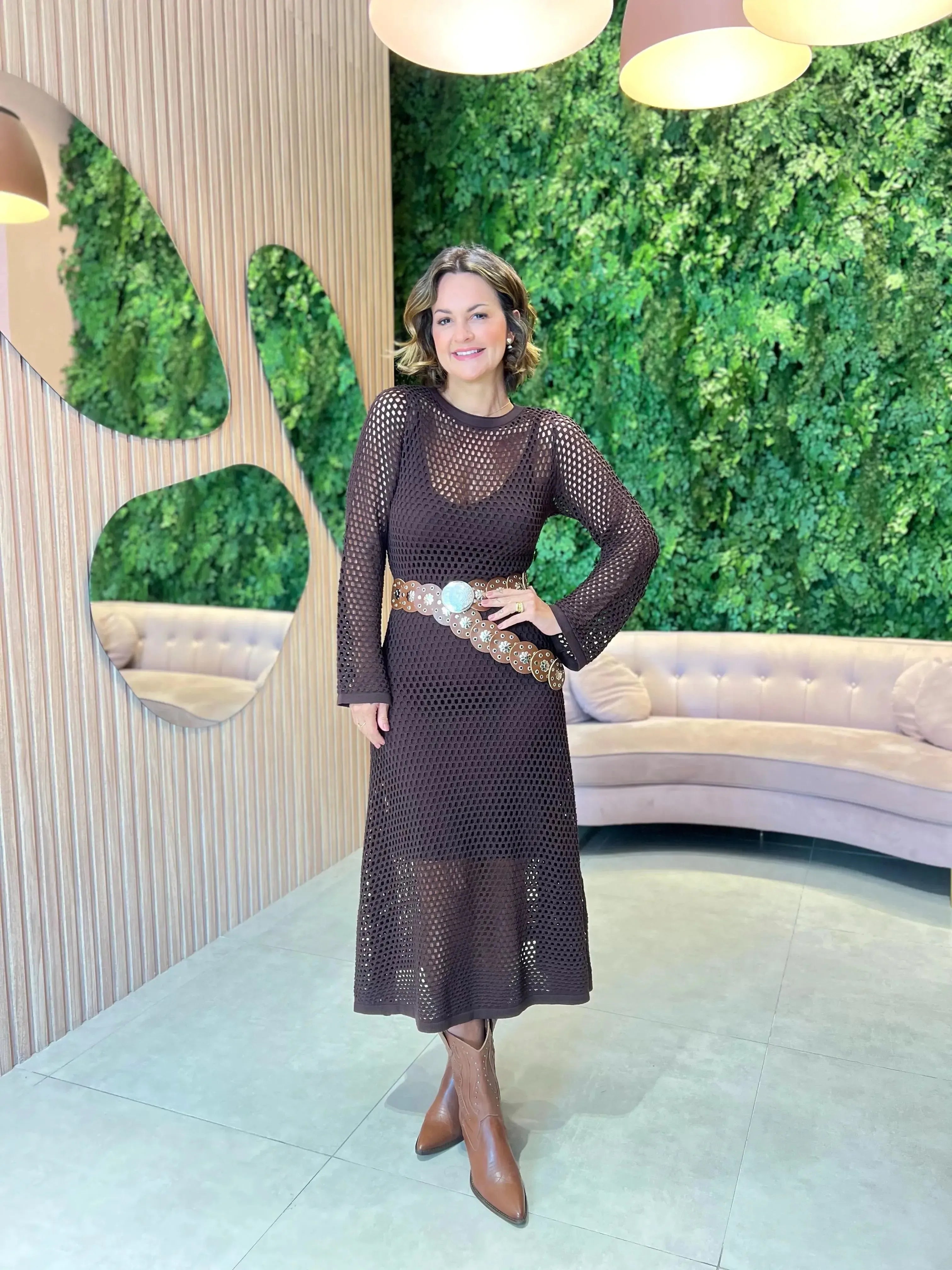 Vestido Midi em Tricô Vazado, Marrom