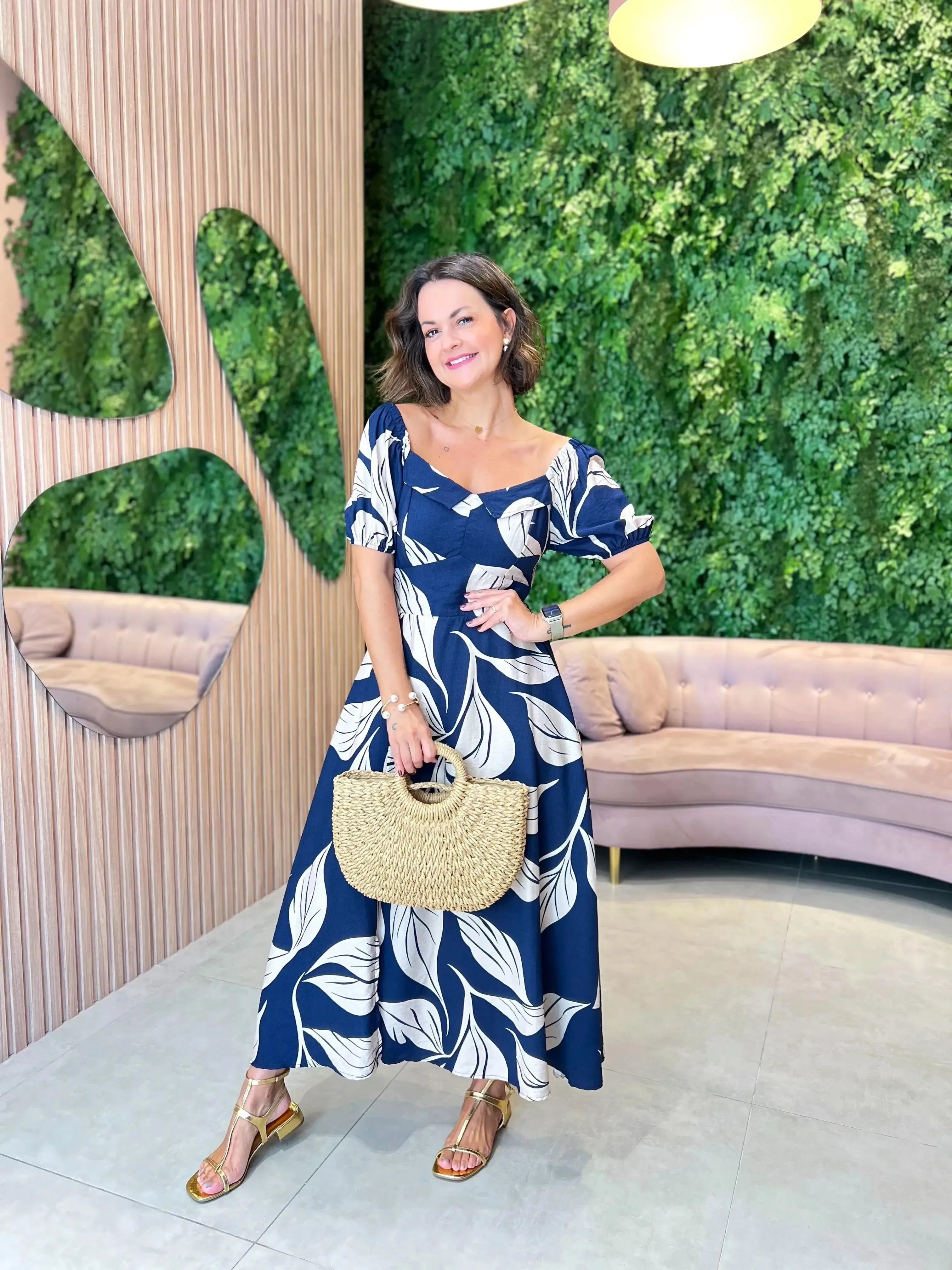 Vestido em Viscolinho Floral Azul Royal