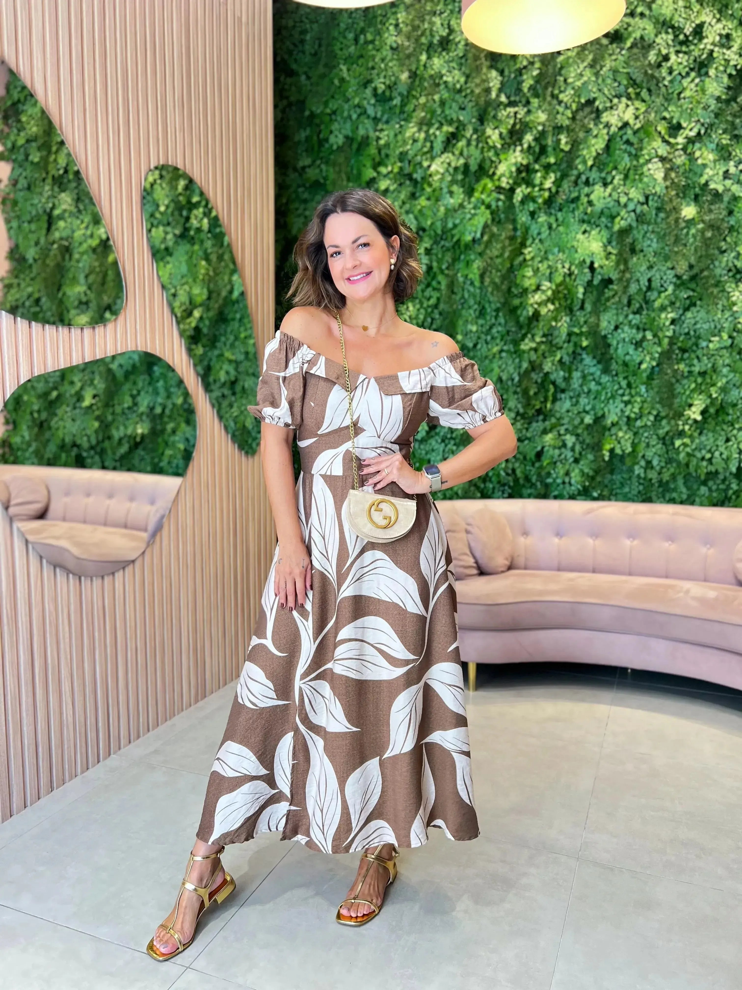 Vestido em Viscolinho Floral Marrom